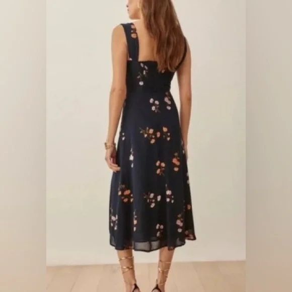 Reformation The Fulton Midi Dress in Navy Floral, size 4 - Picture 16 of 16